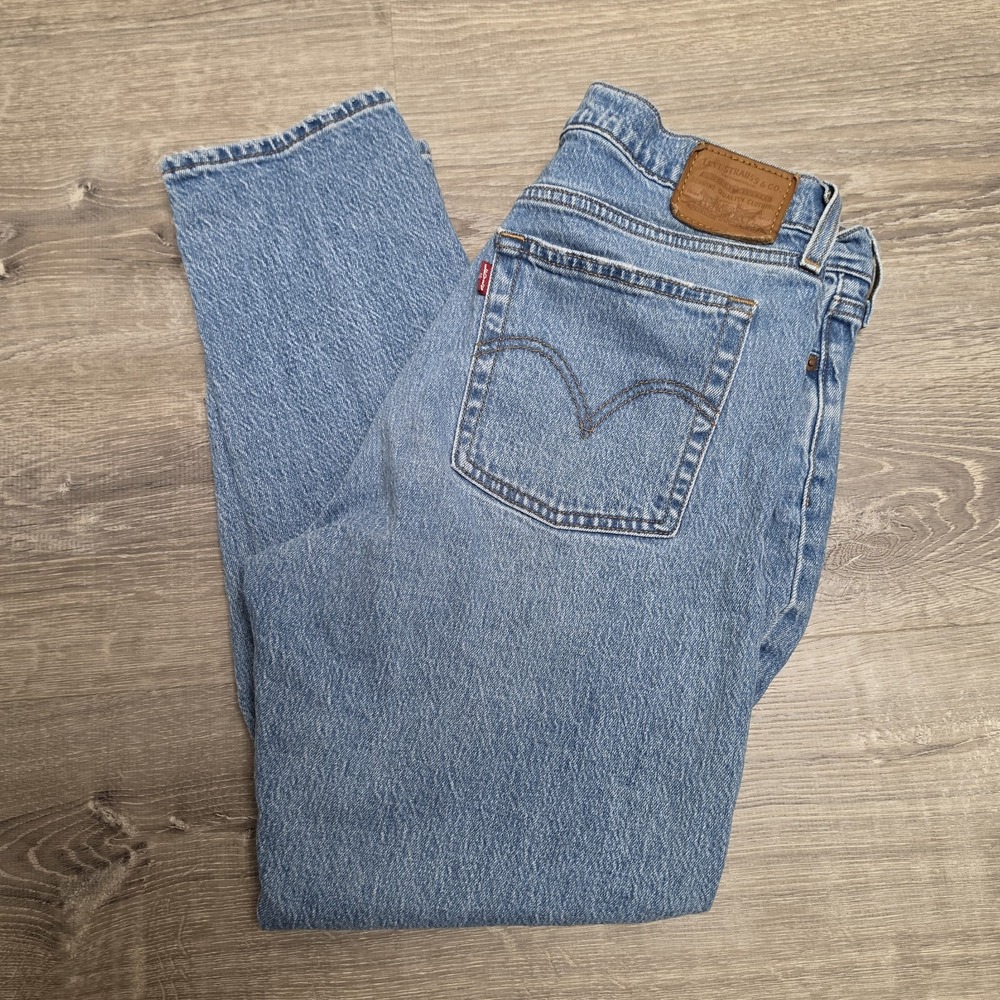 Levi's Premium Wedgie Jeans Women's 31 Distressed Ripped High Rise 31x27 - Picture 10 of 16